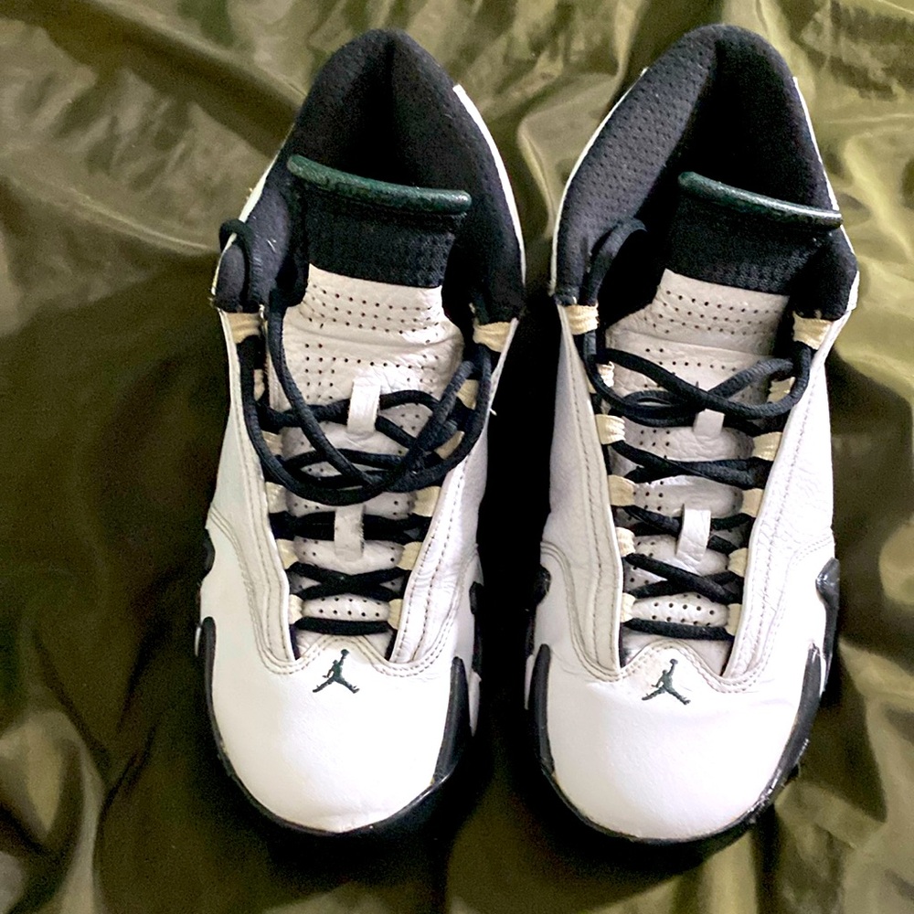 🎉Jordan white/Black & light blue hi top’s Sz.9 men in used excellent condition